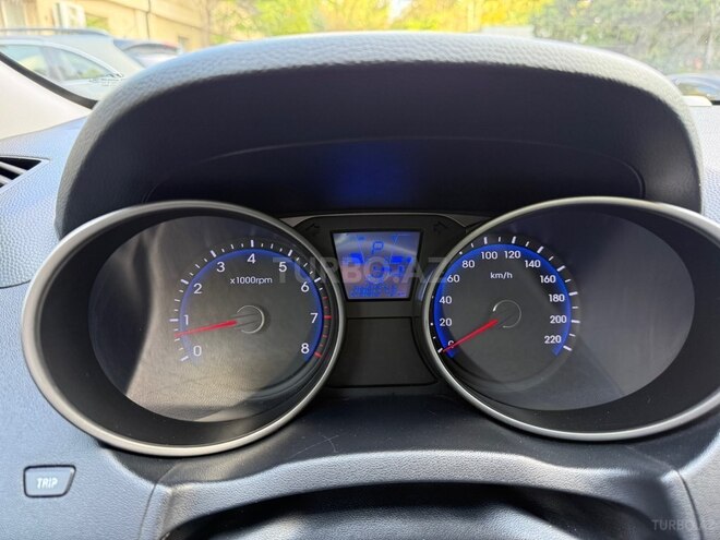 Hyundai ix35 2010, 286,000 km - 2.0 l - Bakı