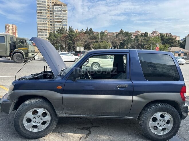 Mitsubishi Pajero io 1999, 300,000 km - 1.8 l - Bakı