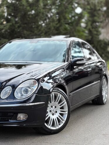 Mercedes E 320 2002, 244,000 km - 3.2 l - Bakı