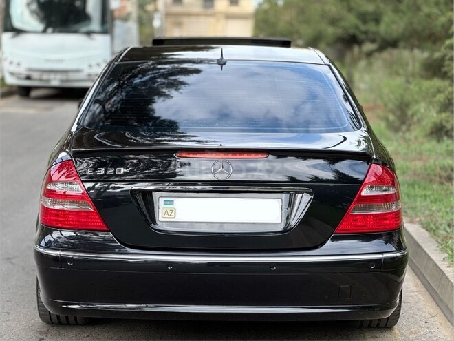 Mercedes E 320 2002, 244,000 km - 3.2 l - Bakı