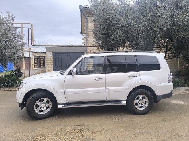 Mitsubishi Pajero 2007, 241,176 km - 3.0 l - Bakı