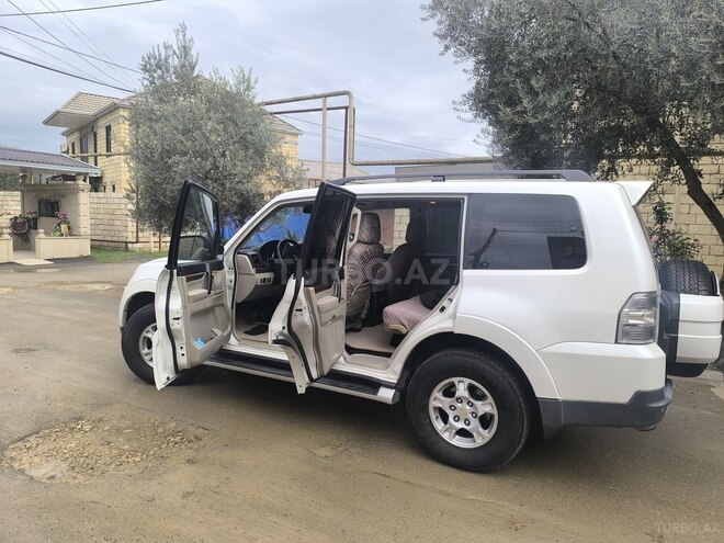 Mitsubishi Pajero 2007, 241,176 km - 3.0 l - Bakı