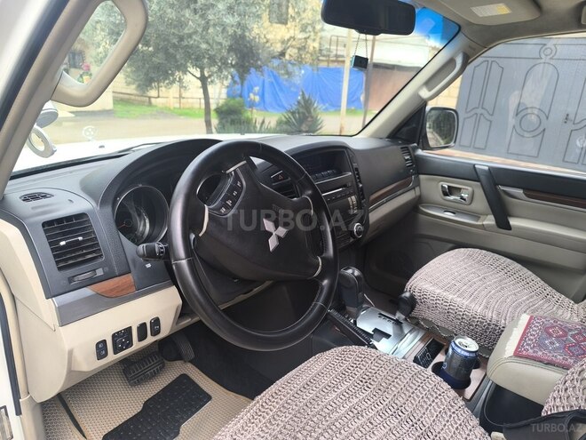 Mitsubishi Pajero 2007, 241,176 km - 3.0 l - Bakı