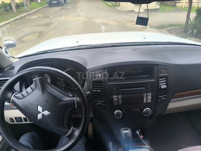 Mitsubishi Pajero 2007, 241,176 km - 3.0 l - Bakı