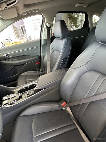 Hyundai Sonata 2019, 86,600 km - 2.0 l - Şirvan
