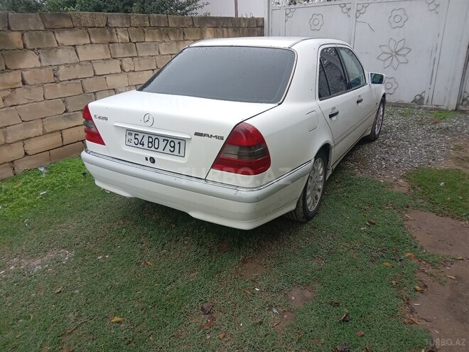 Mercedes C 220 1994, 500,000 km - 2.2 l - Sabirabad