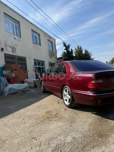 Mercedes E 240 1999, 397,000 km - 2.4 л - Bakı