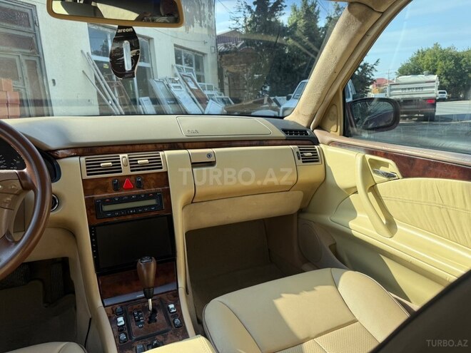 Mercedes E 240 1999, 397,000 km - 2.4 л - Bakı