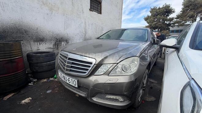 Mercedes E 220 2009, 225,000 km - 2.1 л - Bakı