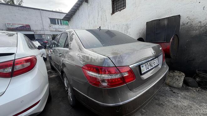 Mercedes E 220 2009, 225,000 km - 2.1 л - Bakı