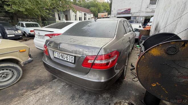 Mercedes E 220 2009, 225,000 km - 2.1 л - Bakı