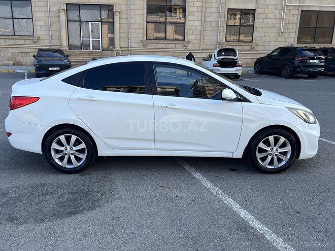 Hyundai Accent 2011, 199,200 km - 1.6 l - Sumqayıt