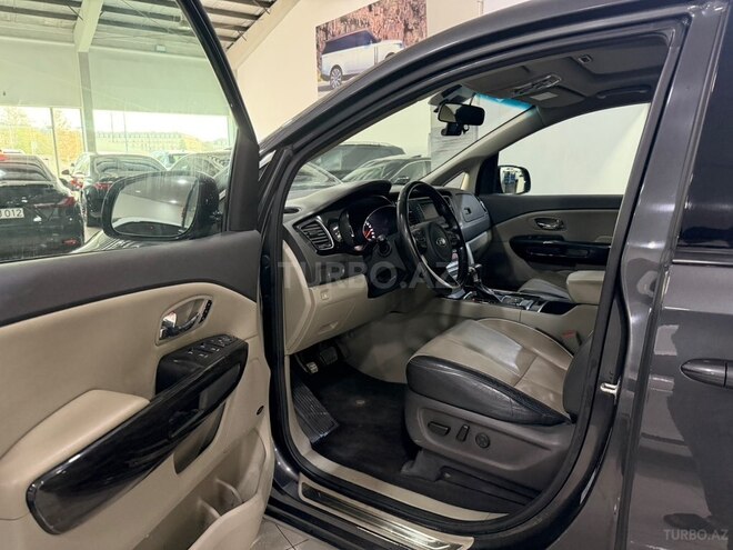 Kia Carnival 2017, 268,000 km - 2.2 л - Bakı