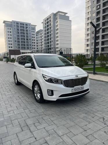 Kia Carnival 2015, 197,000 km - 2.2 l - Bakı