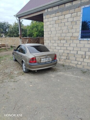 Opel Vectra 1996, 249,258 km - 1.8 l - Ağcabədi