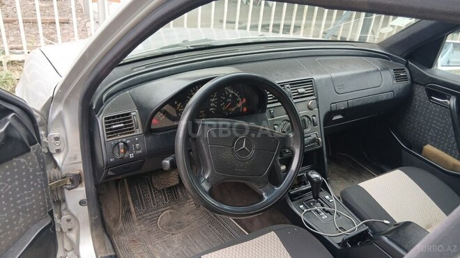 Mercedes E 200 1994, 464,531 km - 2.0 l - Xaçmaz