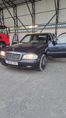 Mercedes C 200 2000, 379,000 km - 2.0 l - Qəbələ