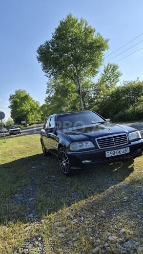 Mercedes C 200 2000, 379,000 km - 2.0 l - Qəbələ