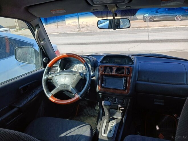 Mitsubishi Pajero io 2001, 213,000 km - 2.0 l - Bakı