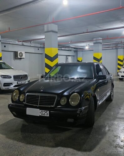 Mercedes E 240 1999, 380,000 km - 2.4 l - Bakı