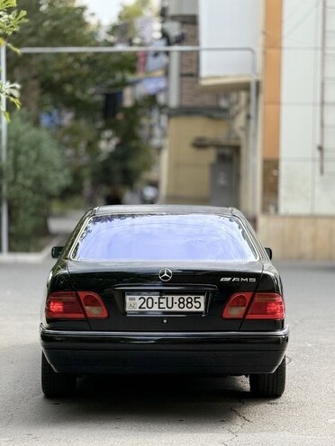 Mercedes E 240 1998, 380,000 km - 2.4 l - Mingəçevir
