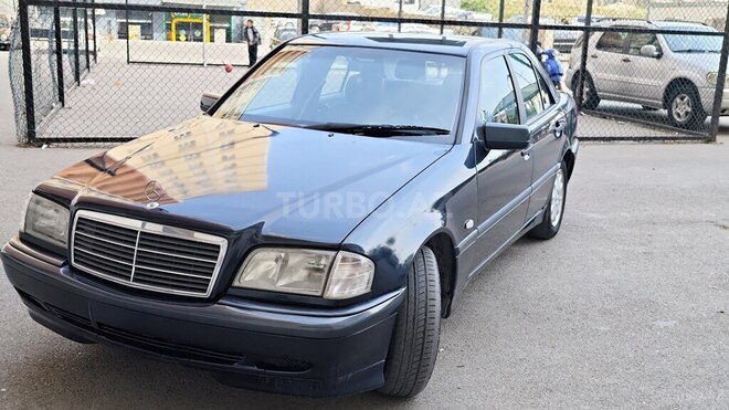 Mercedes C 200 1999, 410,000 km - 2.0 л - Bakı