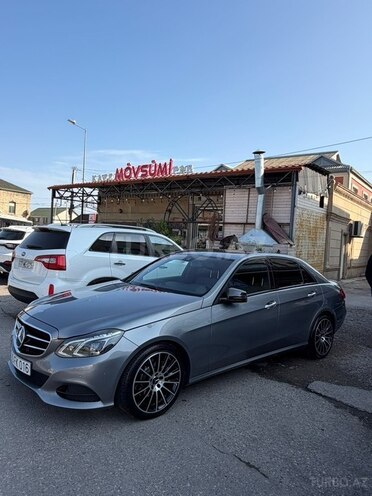 Mercedes E 220 2015, 225,000 km - 2.1 л - Bakı