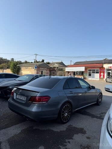 Mercedes E 220 2015, 225,000 km - 2.1 л - Bakı