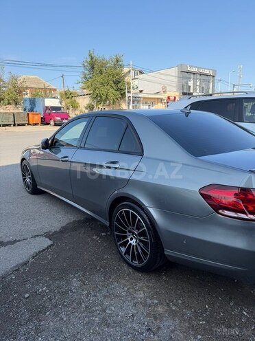 Mercedes E 220 2015, 225,000 km - 2.1 л - Bakı