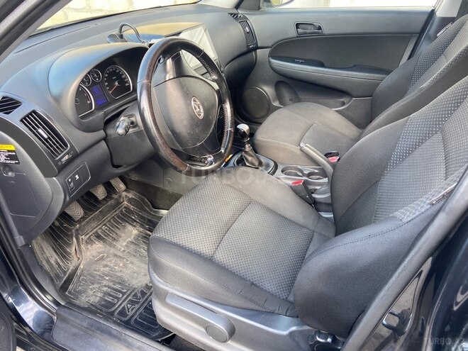 Hyundai i30 2009, 285,000 km - 1.4 l - Balakən