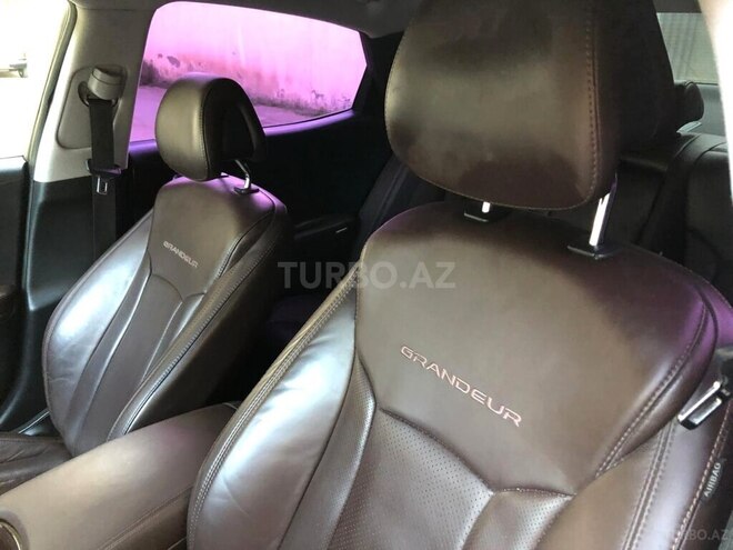 Hyundai Grandeur 2016, 220,425 km - 2.2 л - Bakı