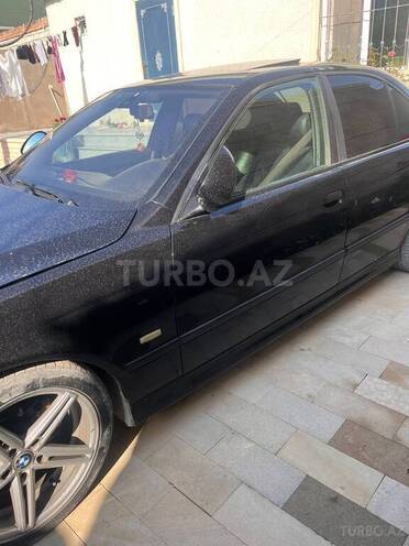 BMW 525 2001, 308,280 km - 2.5 l - Bakı
