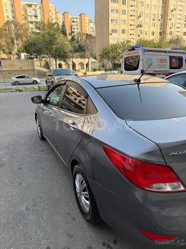 Hyundai Accent 2015, 223,699 km - 1.6 l - Bakı