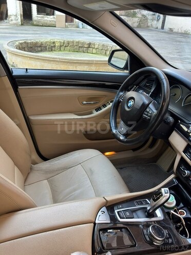 BMW 528 2014, 246,000 km - 2.0 л - Bakı