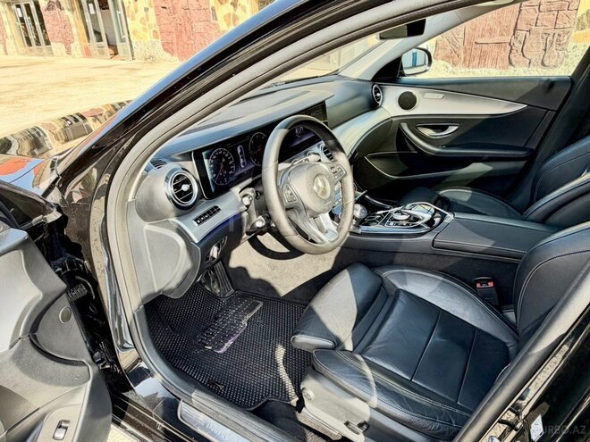Mercedes E 220 d 2017, 249,000 km - 2.0 л - Bakı