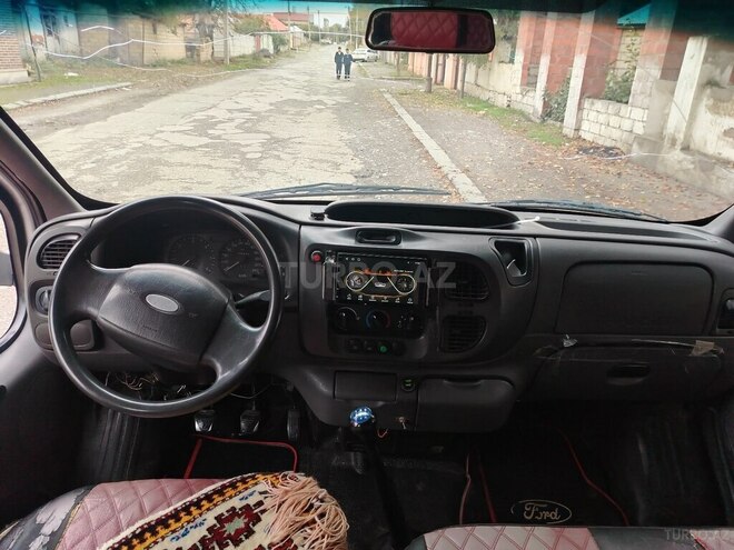 Ford Transit 2001, 340,000 km - 2.0 l - Quba