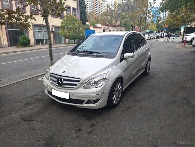 Mercedes B 170 2007, 124,000 km - 1.7 л - Bakı