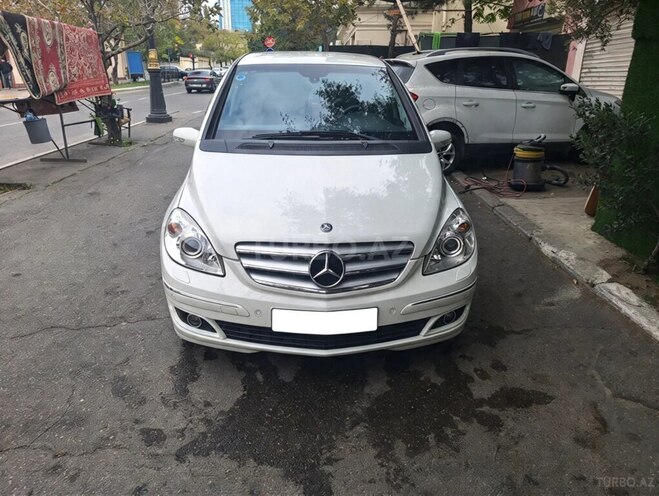 Mercedes B 170 2007, 124,000 km - 1.7 л - Bakı
