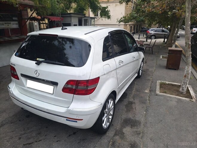 Mercedes B 170 2007, 124,000 km - 1.7 л - Bakı
