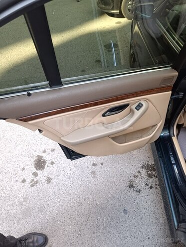 BMW 523 1998, 350,000 km - 2.5 l - Bakı