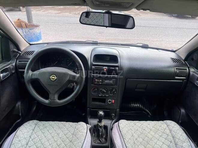 Opel Zafira 1999, 283,976 km - 1.8 l - Qusar