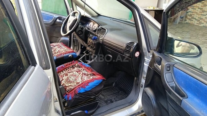 Opel Zafira 1999, 283,976 km - 1.8 l - Qusar