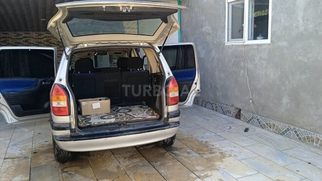 Opel Zafira 1999, 283,976 km - 1.8 l - Qusar