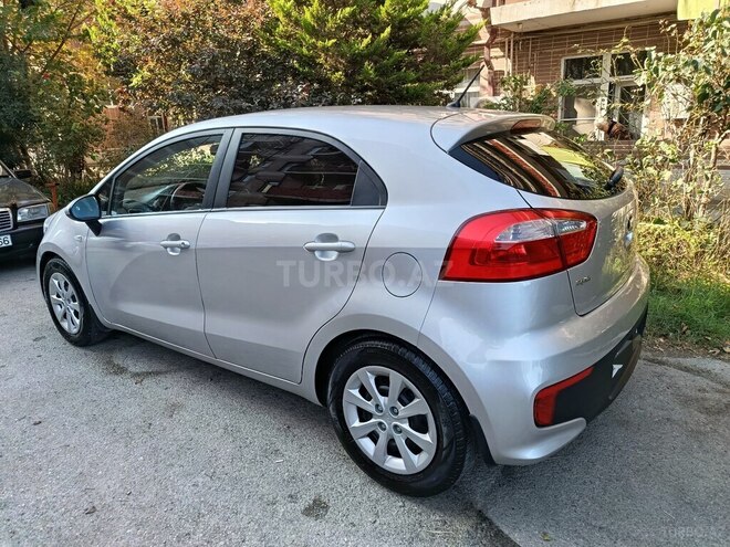 Kia Rio 2016, 260,000 km - 1.1 л - Bakı