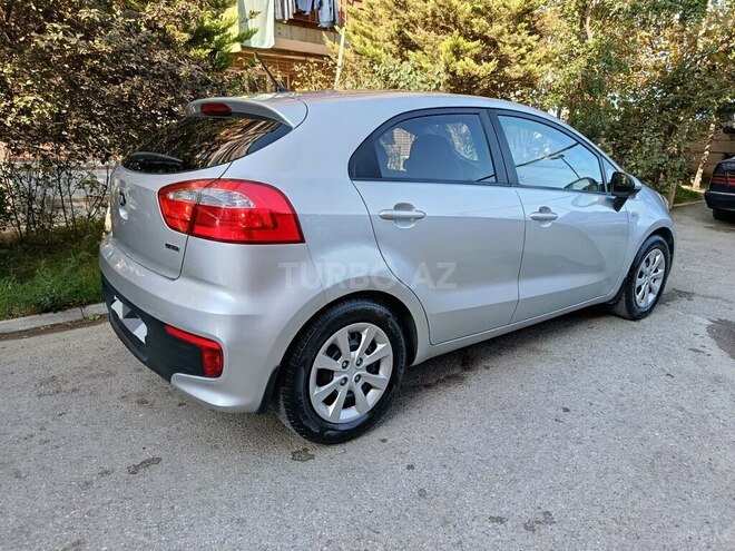 Kia Rio 2016, 260,000 km - 1.1 л - Bakı