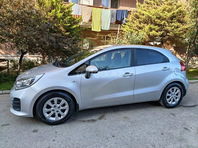Kia Rio 2016, 260,000 km - 1.1 л - Bakı