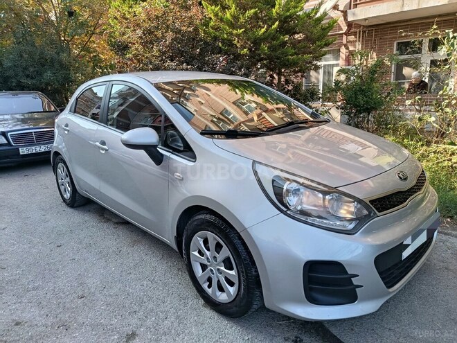 Kia Rio 2016, 260,000 km - 1.1 л - Bakı