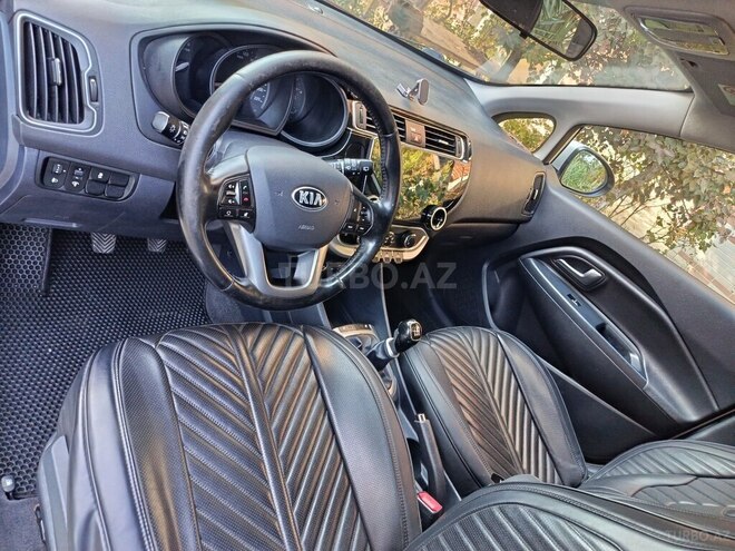 Kia Rio 2016, 260,000 km - 1.1 л - Bakı