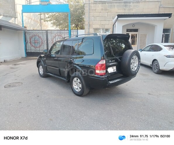 Mitsubishi Pajero 2005, 204,500 km - 3.0 л - Bakı