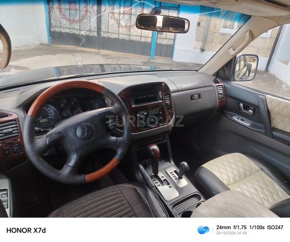 Mitsubishi Pajero 2005, 204,500 km - 3.0 л - Bakı